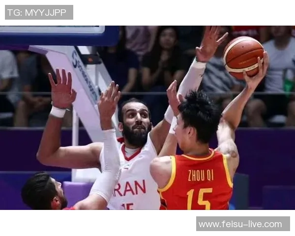 八国赛精彩对决中国男篮迎战伊朗队全力争胜展现实力与团结
